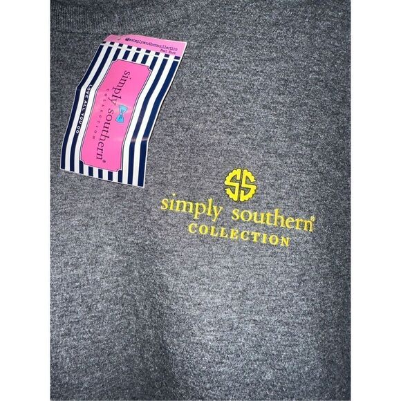 Simply Southern Short sleeve T-shirt Blessed To Bee a Grandma size small NWT - Picture 3 of 4